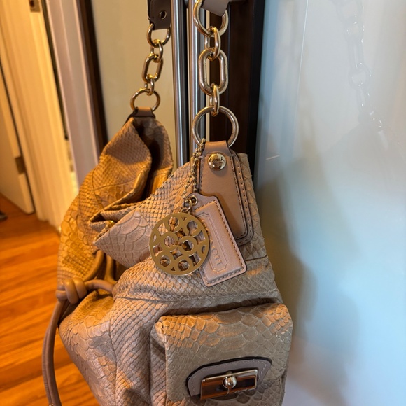 Coach Tan Python shoulder bag - Picture 3 of 9